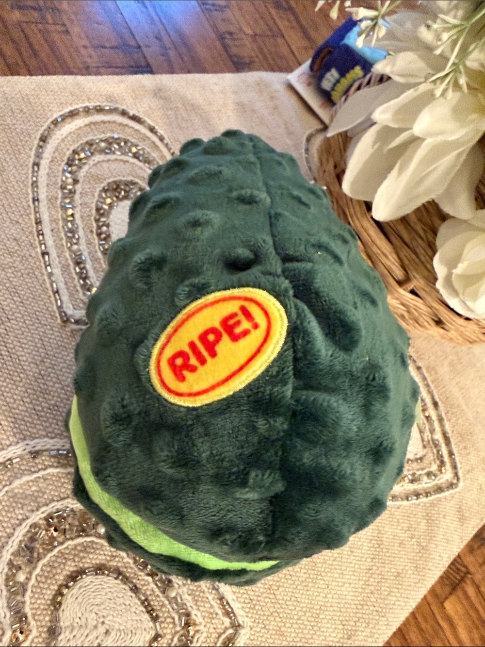 “Arfocado” Ripe!' Plush Toy for Pets